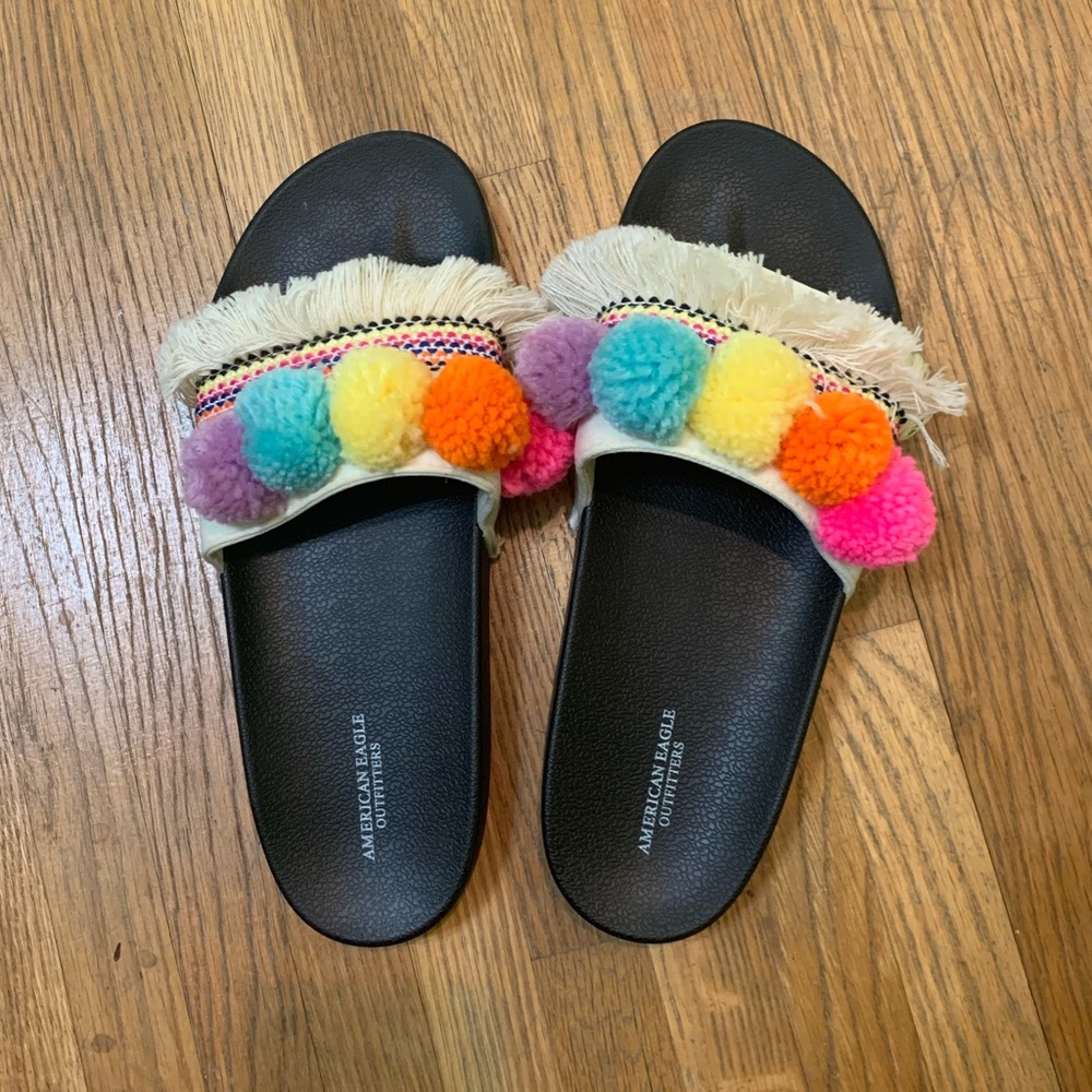 American Eagle Pom Pom Slides